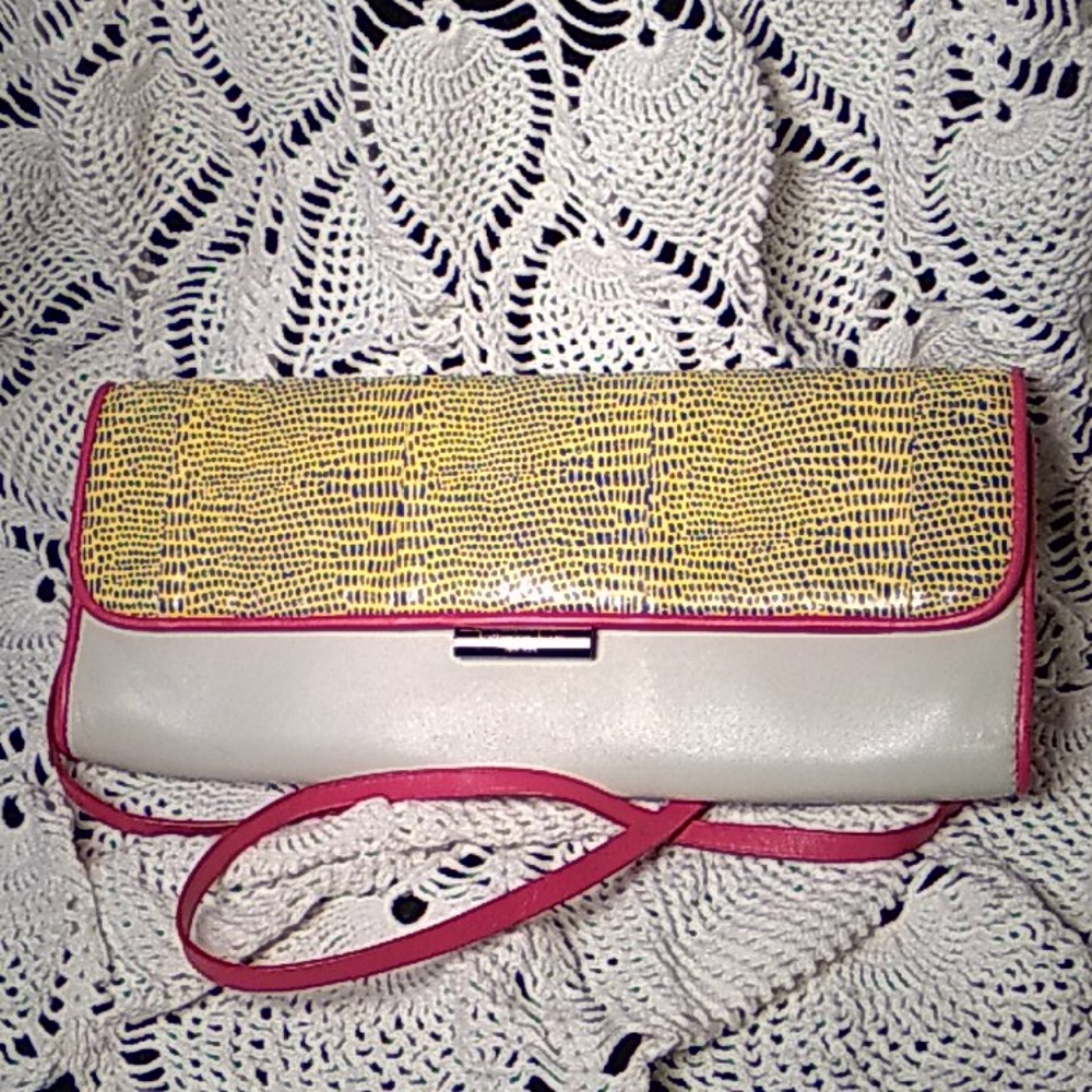Katherine Kwei clutch/bag